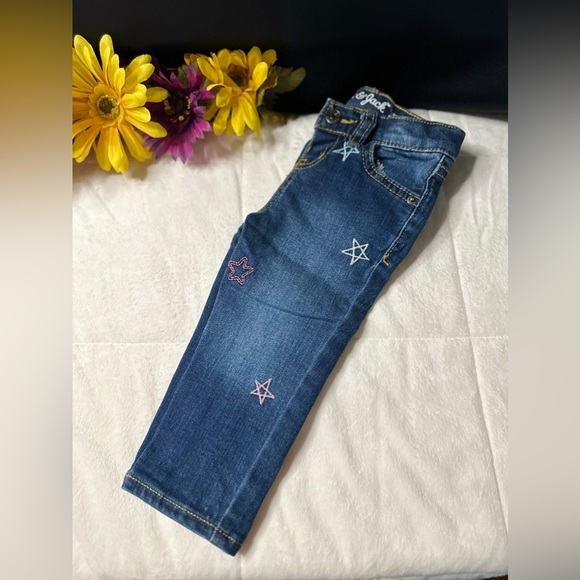 Cat & Jack Embroidered Stars Girlfriend Super Stretch Jeans NWOT - Picture 3 of 6